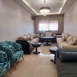 Luxury City Center Apartment With Swimming Pool