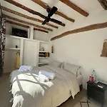 Charming Riad In The Medina Of Marrakech With 4 Nice Rooms