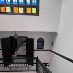 Riad Benhammou1