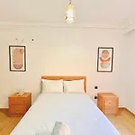 Pretty Apartment With A Pool In Gueliz , Parking