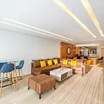 Luxury Apartment With Hot Tub And Spectacular Views