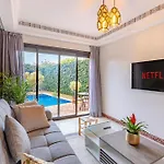 Magnifique Duplex Avec Piscine Privee