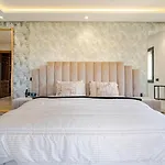 Exotic Vip Villa Family Only -Housekeeper ,Billard,Ping-Pong,Piscine Privee