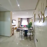 Chic & Comfort Apartment