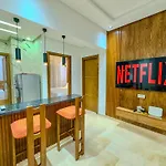 Top Location, Neuf, Piscine & Comfort