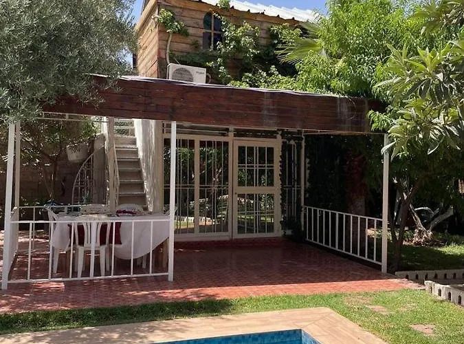 The Entire Villa 1800 1 Bungalow In Marrakech