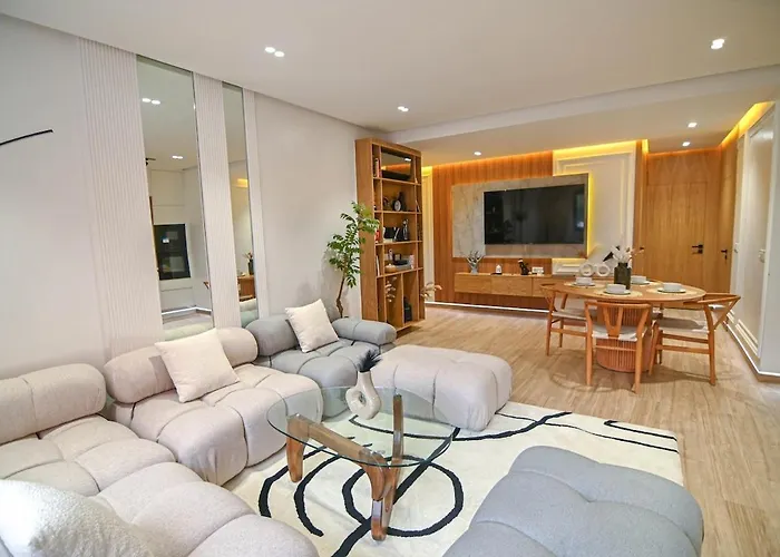 Apartment Airport