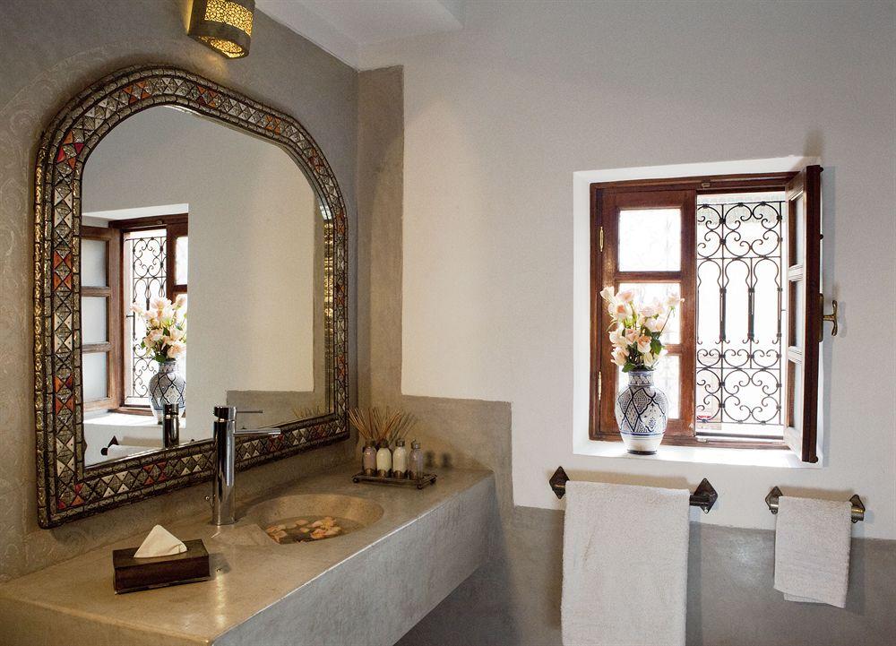 Riad Les Ammonites And