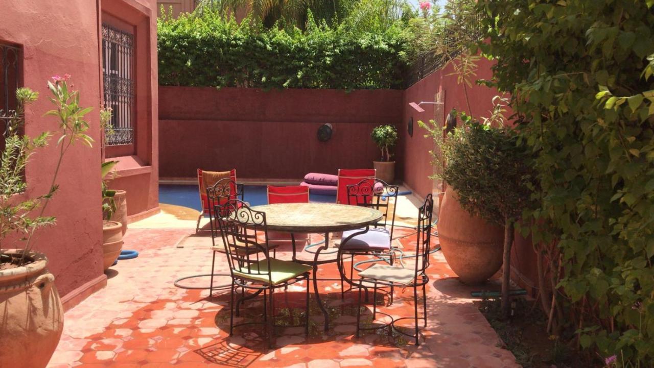 Al Jawhar Couette-café *