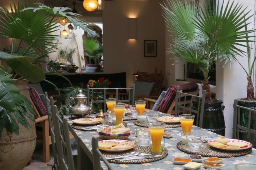Riad103 Piscine Chauffée Sur Le Rooftop, Jacuzzi Hot&hammam Massage Riad