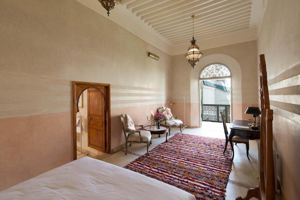 Guest house Emberiza Sahari