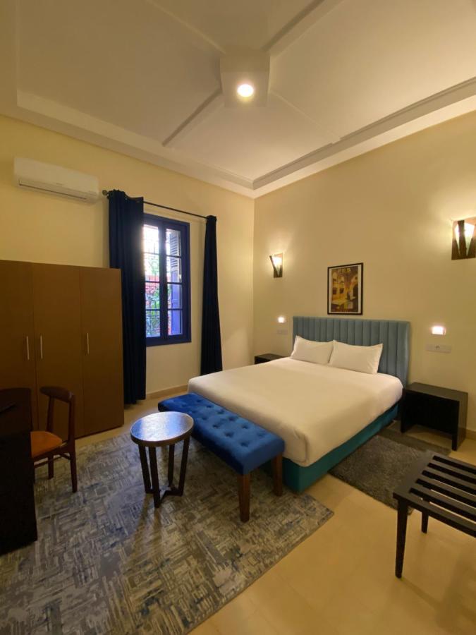 Comfy Colonial *