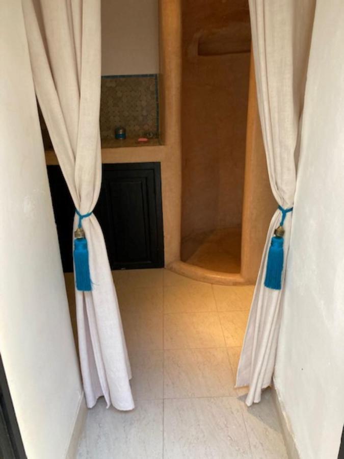 Riad Sasha