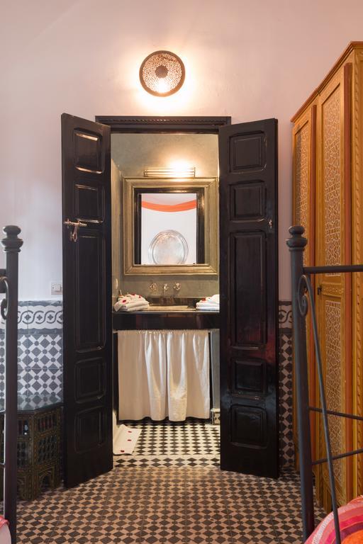 Origin Lhena Riad 3*