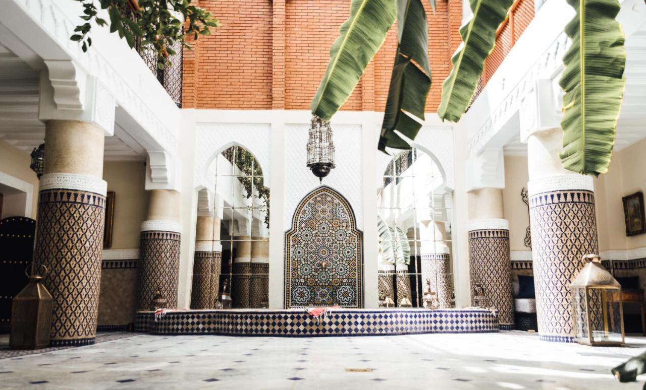 Ksar Al Amal & *