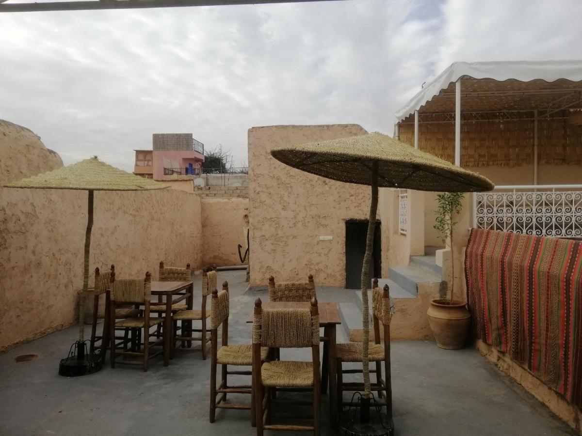 Hostel Laksour *
