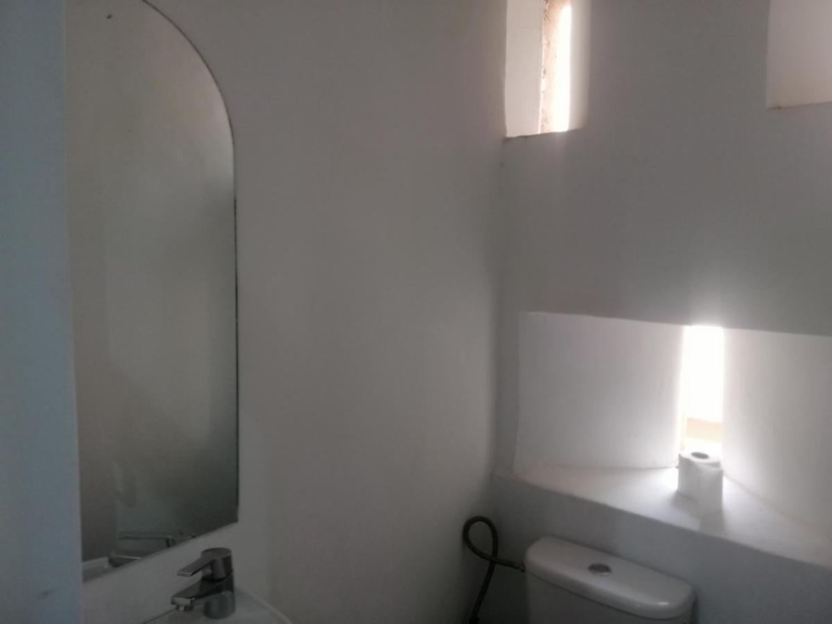 Hostel Laksour *