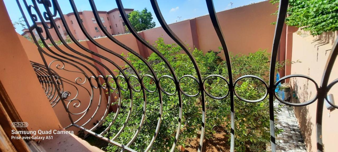 Oranger Family House Center, Private Large House, Terasse Garden View, Free Parking Marrakesh