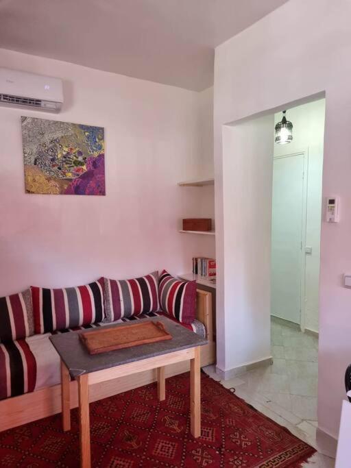 Appartement Pied A Terre Proche Aeroport