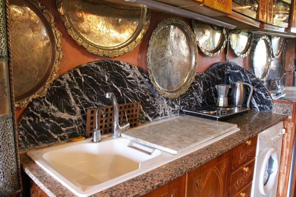 Atypical Functional Flat Gueliz Close Garden Harti *