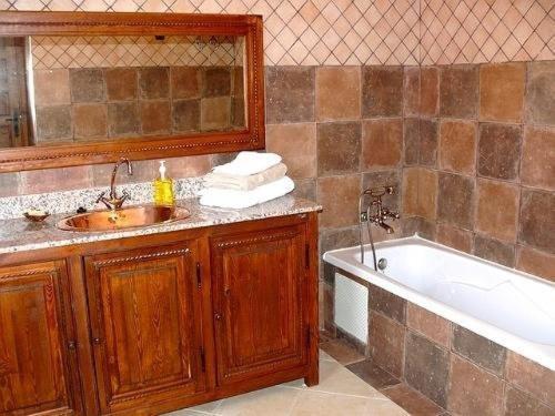 Latifa Bed & Breakfast 2*