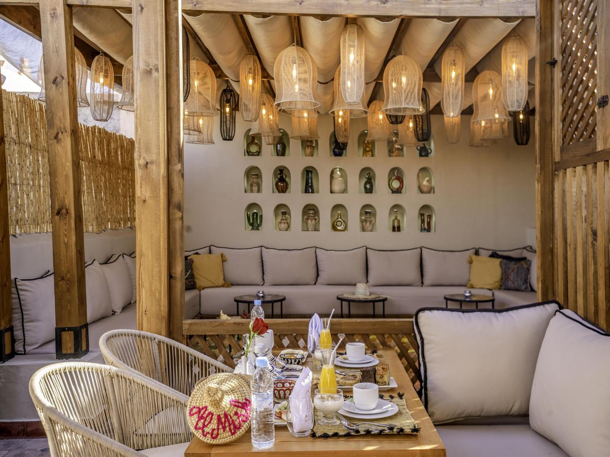 Almisk Guest house