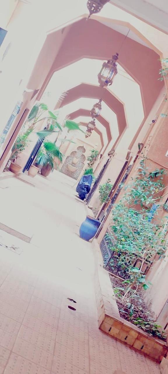 Dardamia Riad *