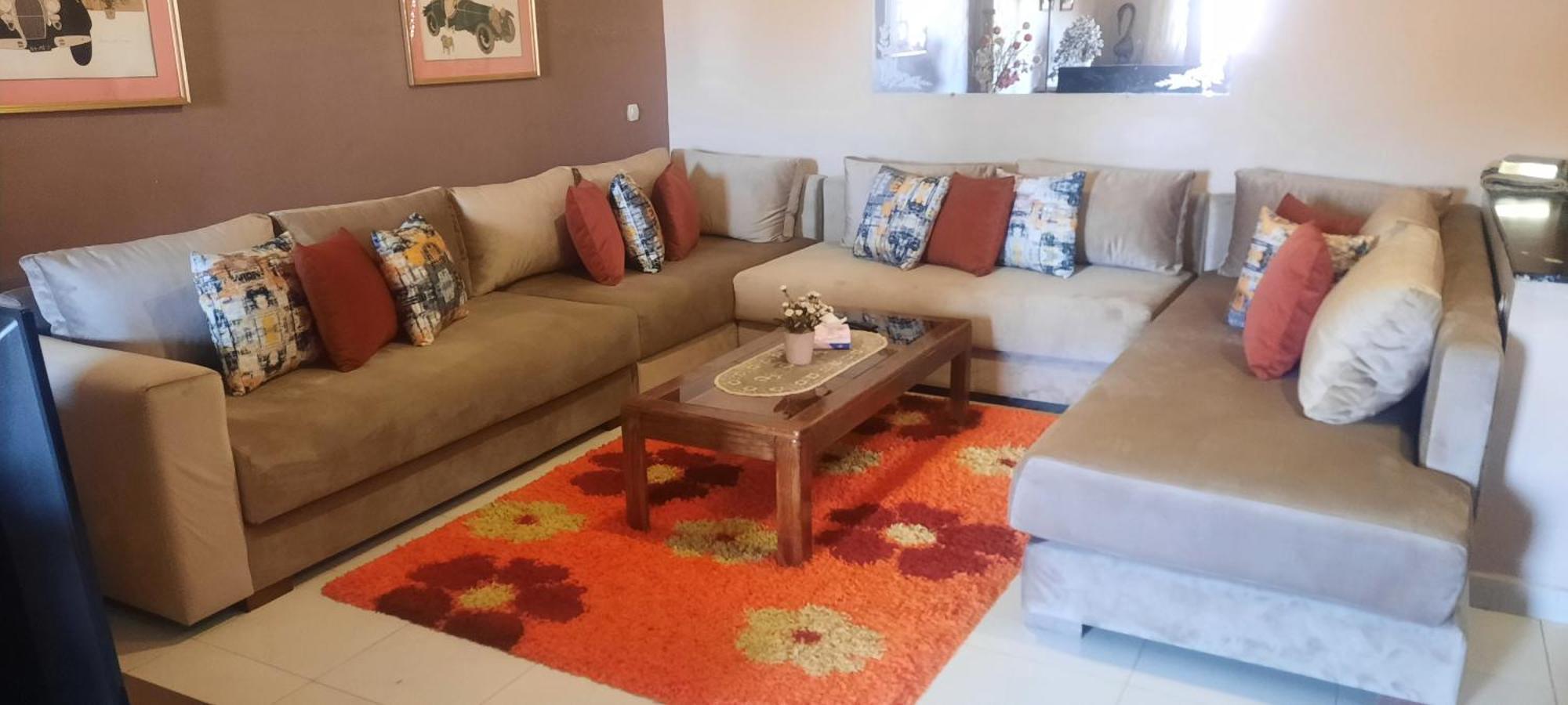Apartment Oranger Family House Center, Private Large House, Terasse Garden View, Free Parking *