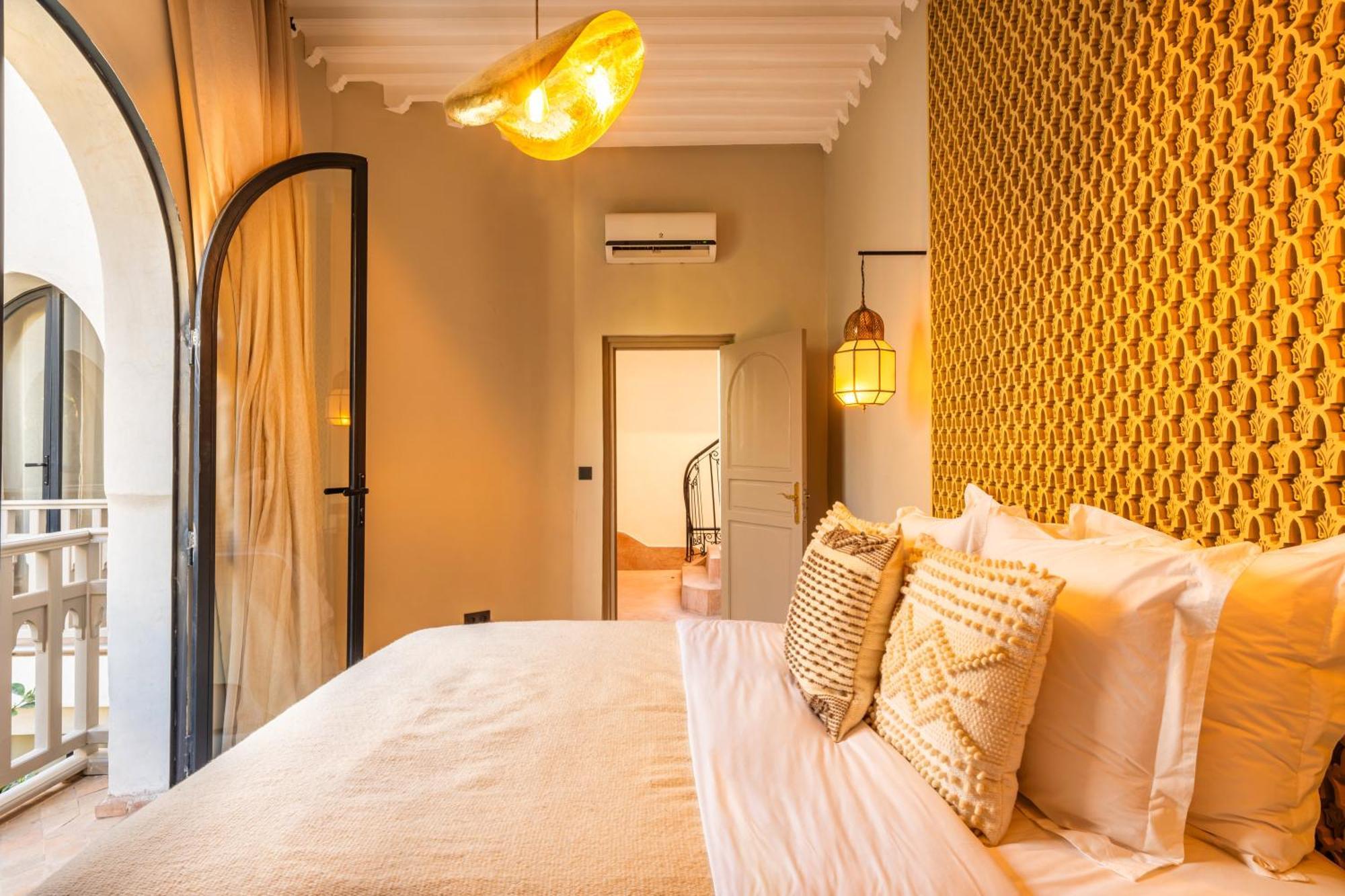 Riad & By Xo-riad *