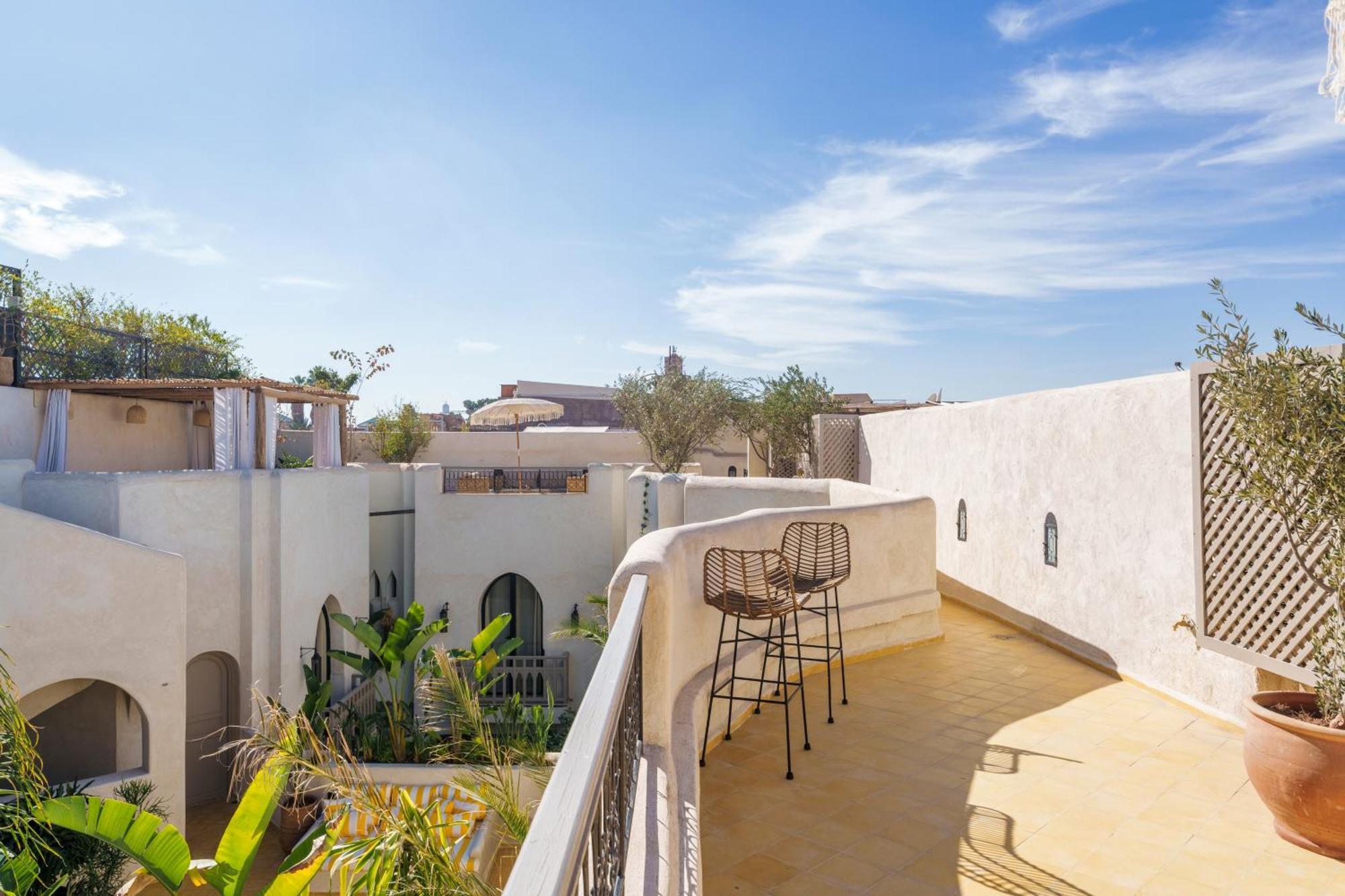 Riad & By Xo-riad *