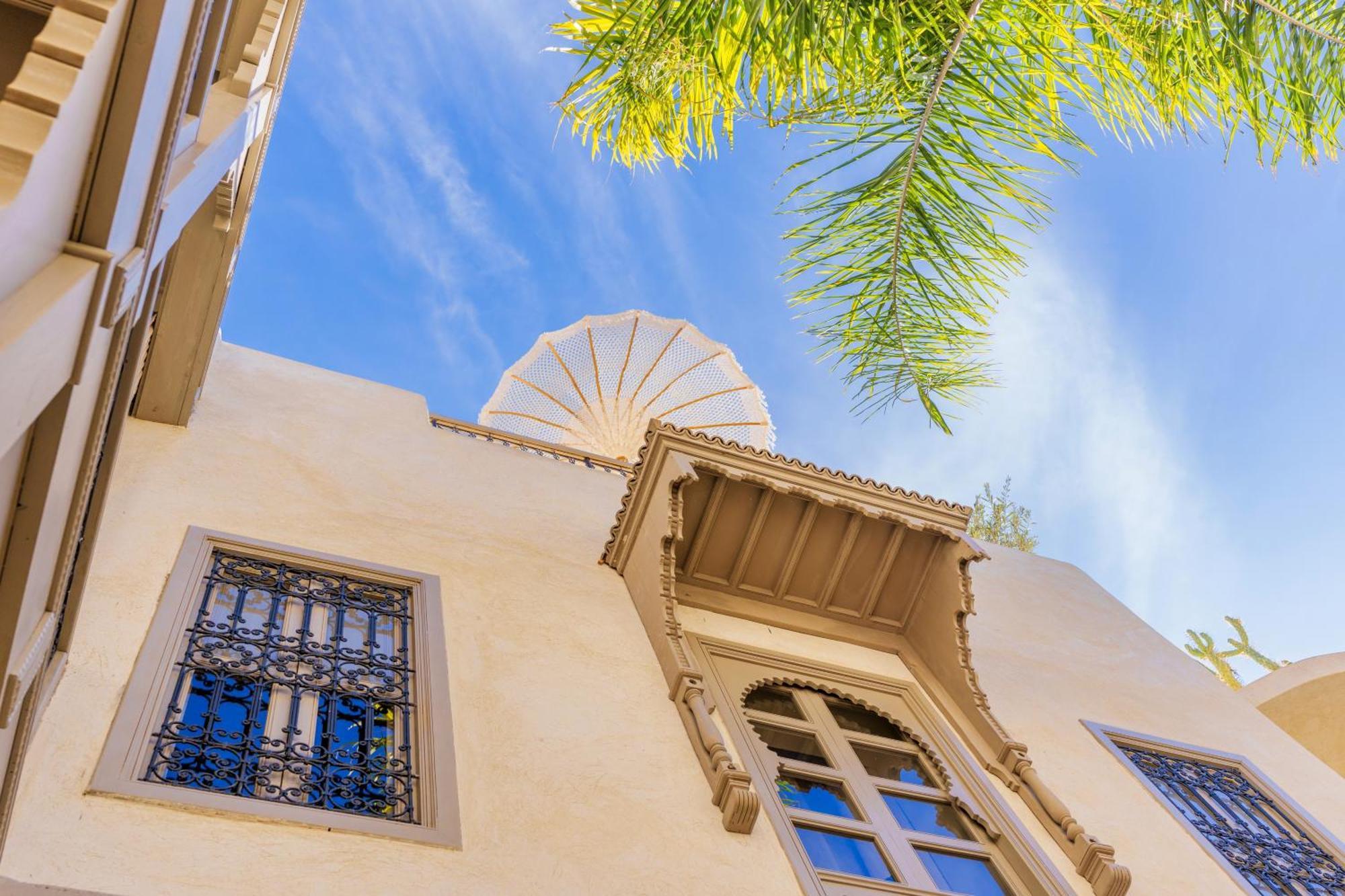 Riad & By Xo-riad