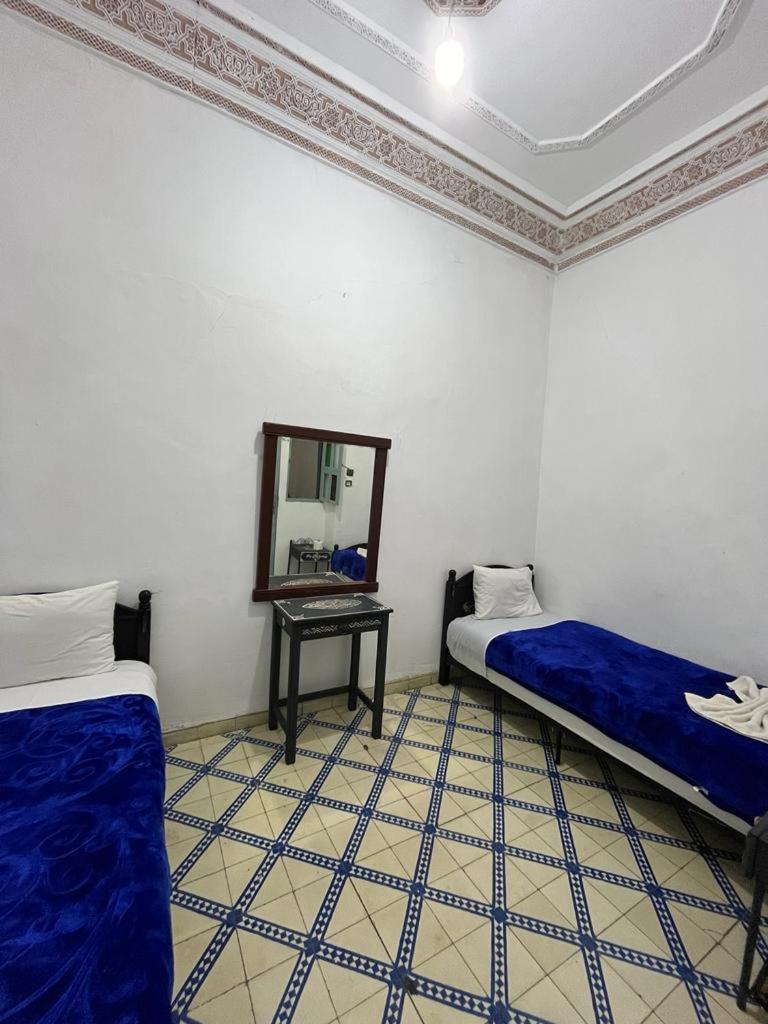 52 Hotel