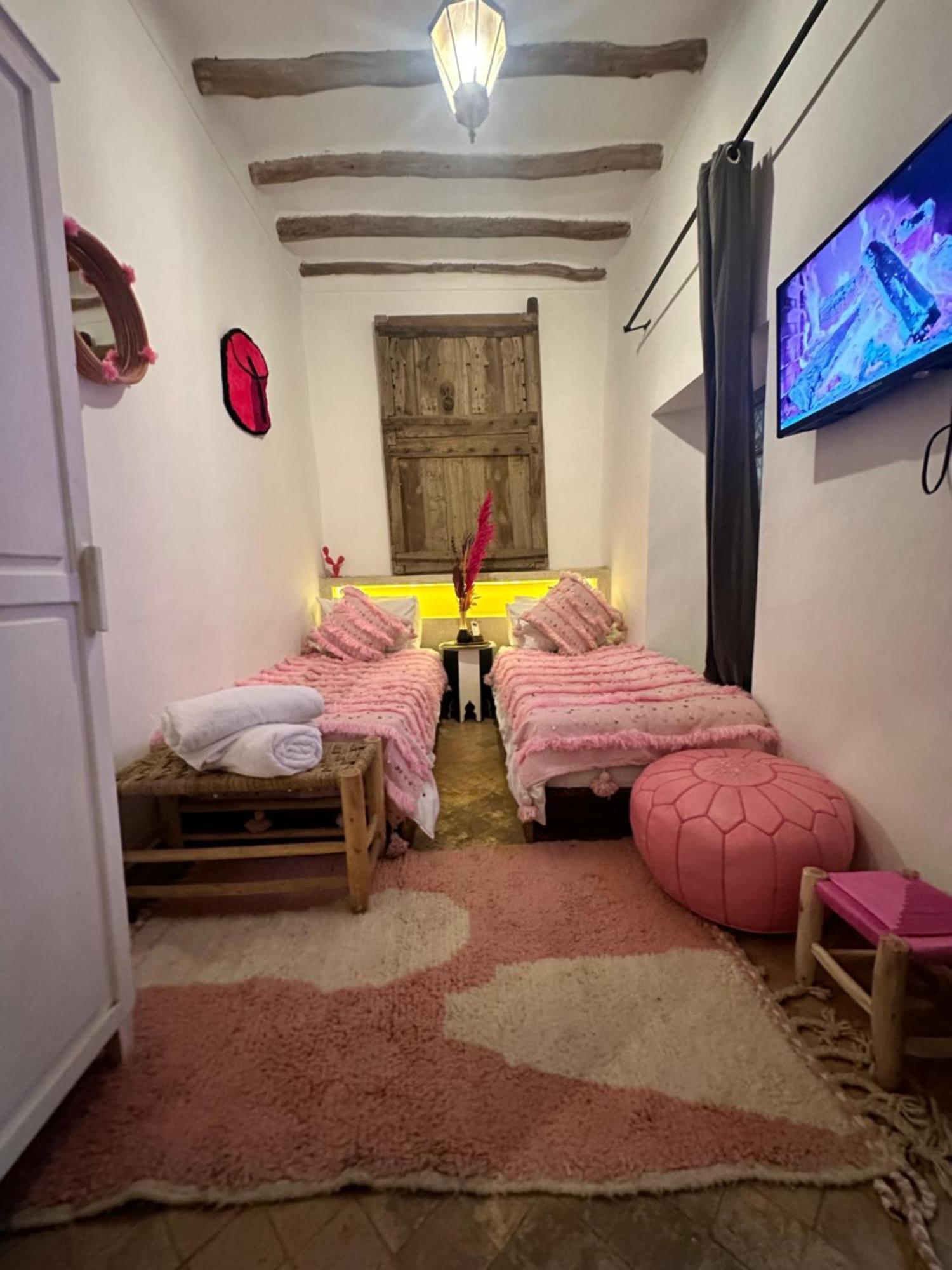 Riad103 Piscine Chauffée Sur Le Rooftop, Jacuzzi Hot&hammam Massage