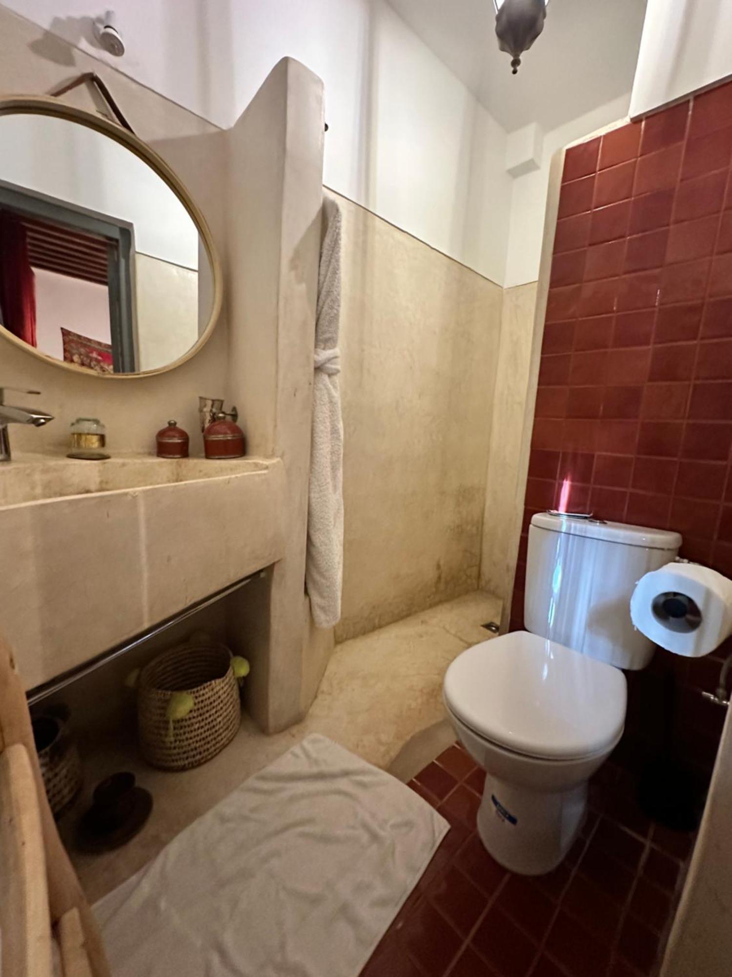 Riad103 Piscine Chauffée Sur Le Rooftop, Jacuzzi Hot&hammam Massage Marrakesh