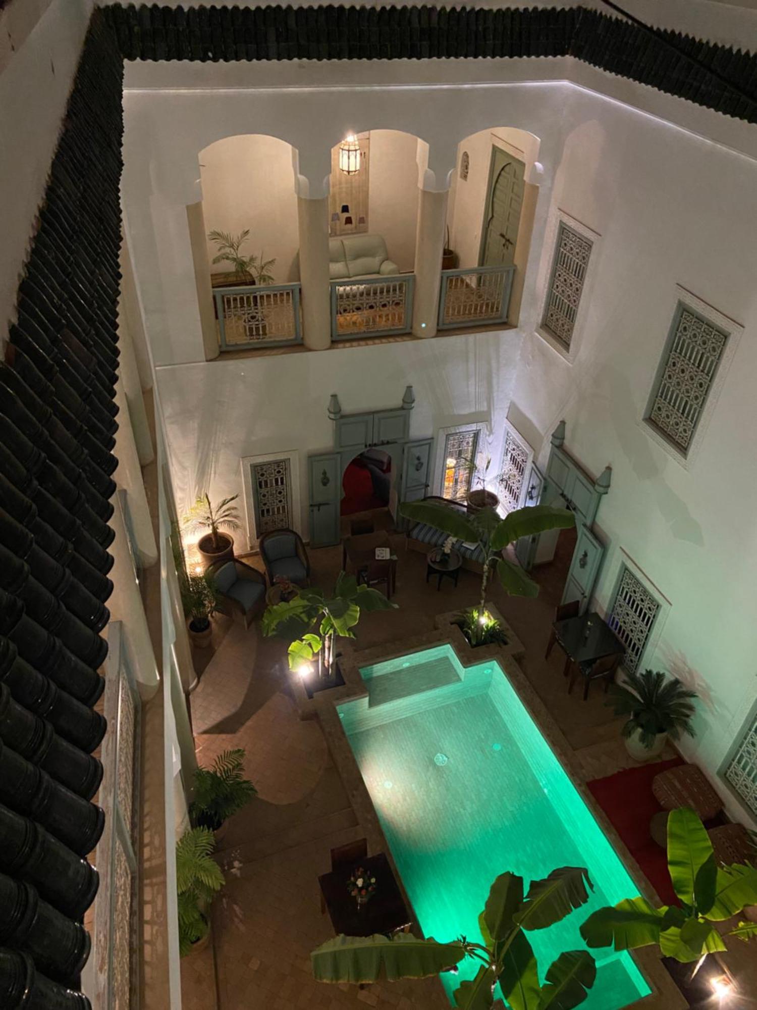 Guest house Les Hibiscus 4*