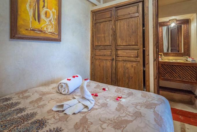 Bed & Breakfast Jaune Safran Entire House