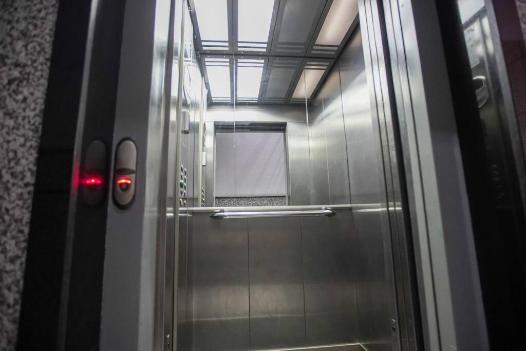 Lovely 2-bedroom With Ac-netflix-nespreso Apartamento