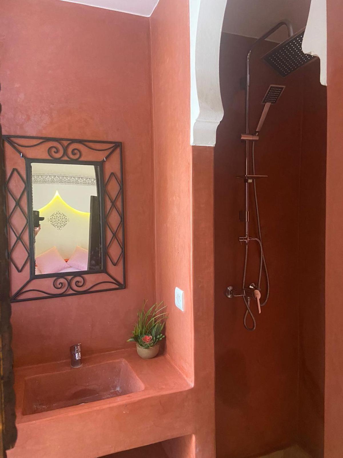 Le De Salima, Noor Es Saadi Design