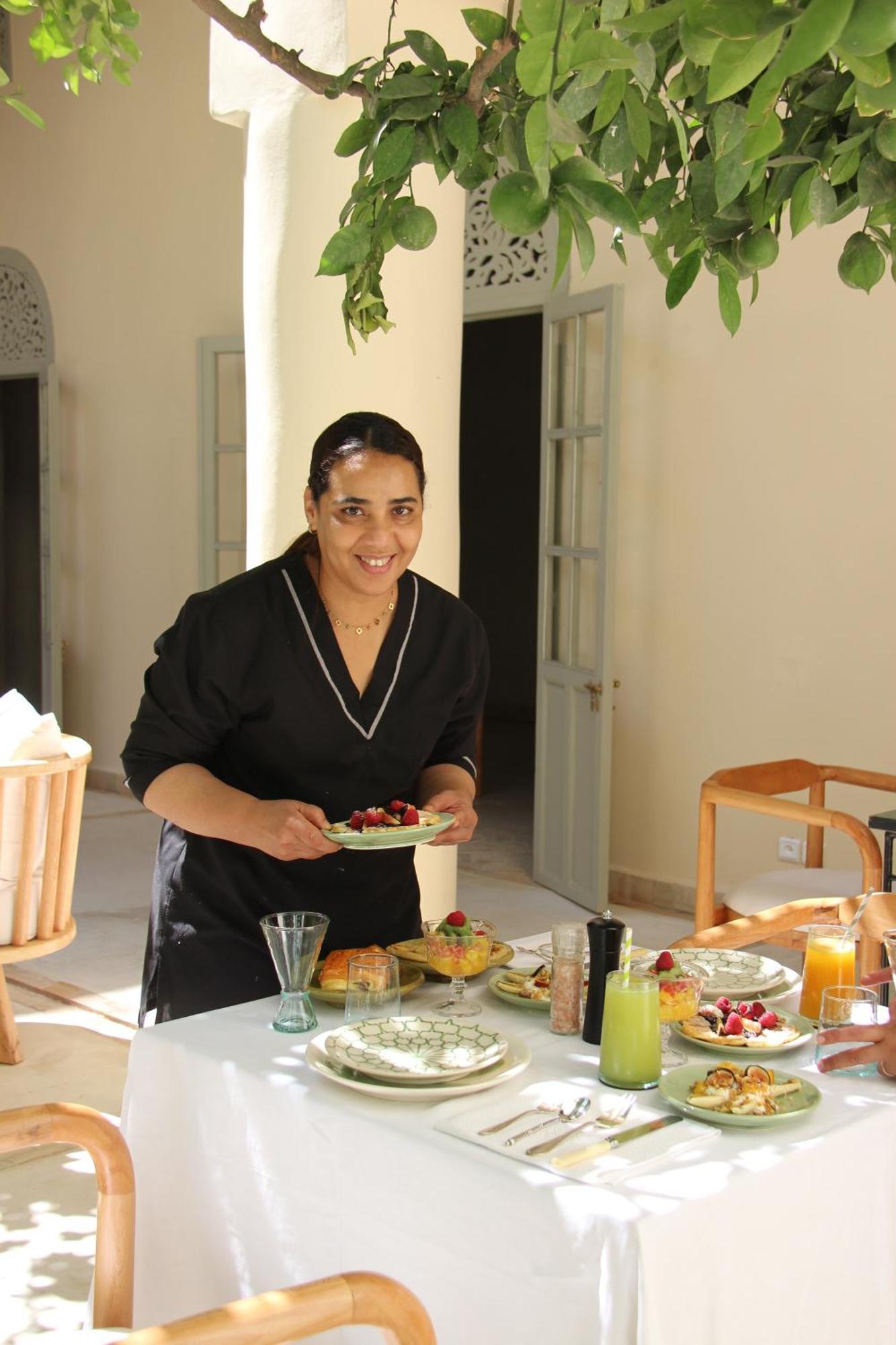 Guest house Emberiza Sahari