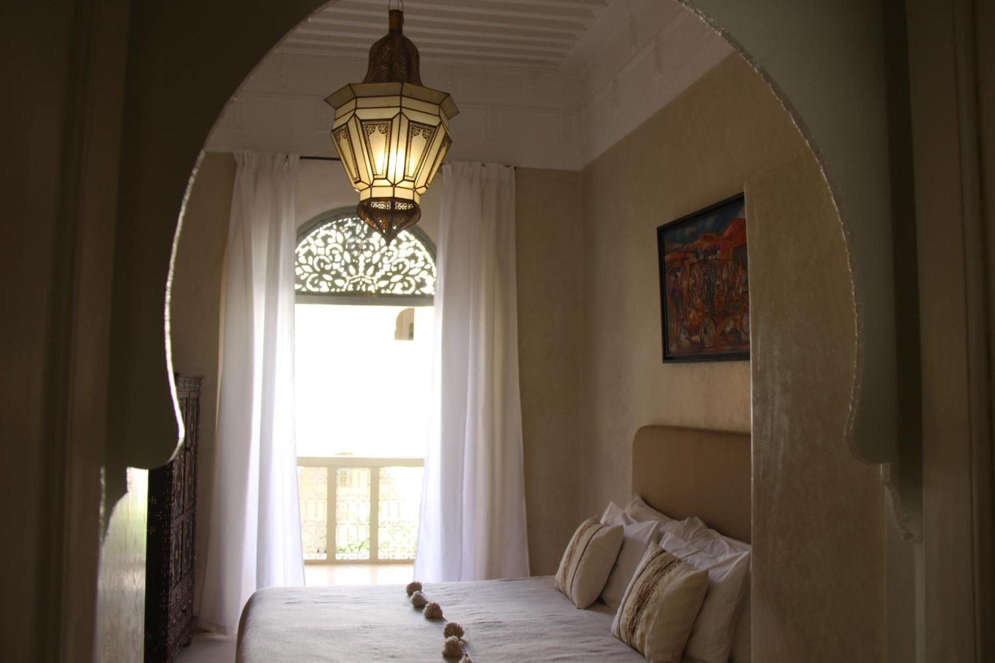 Guest house Emberiza Sahari 4*