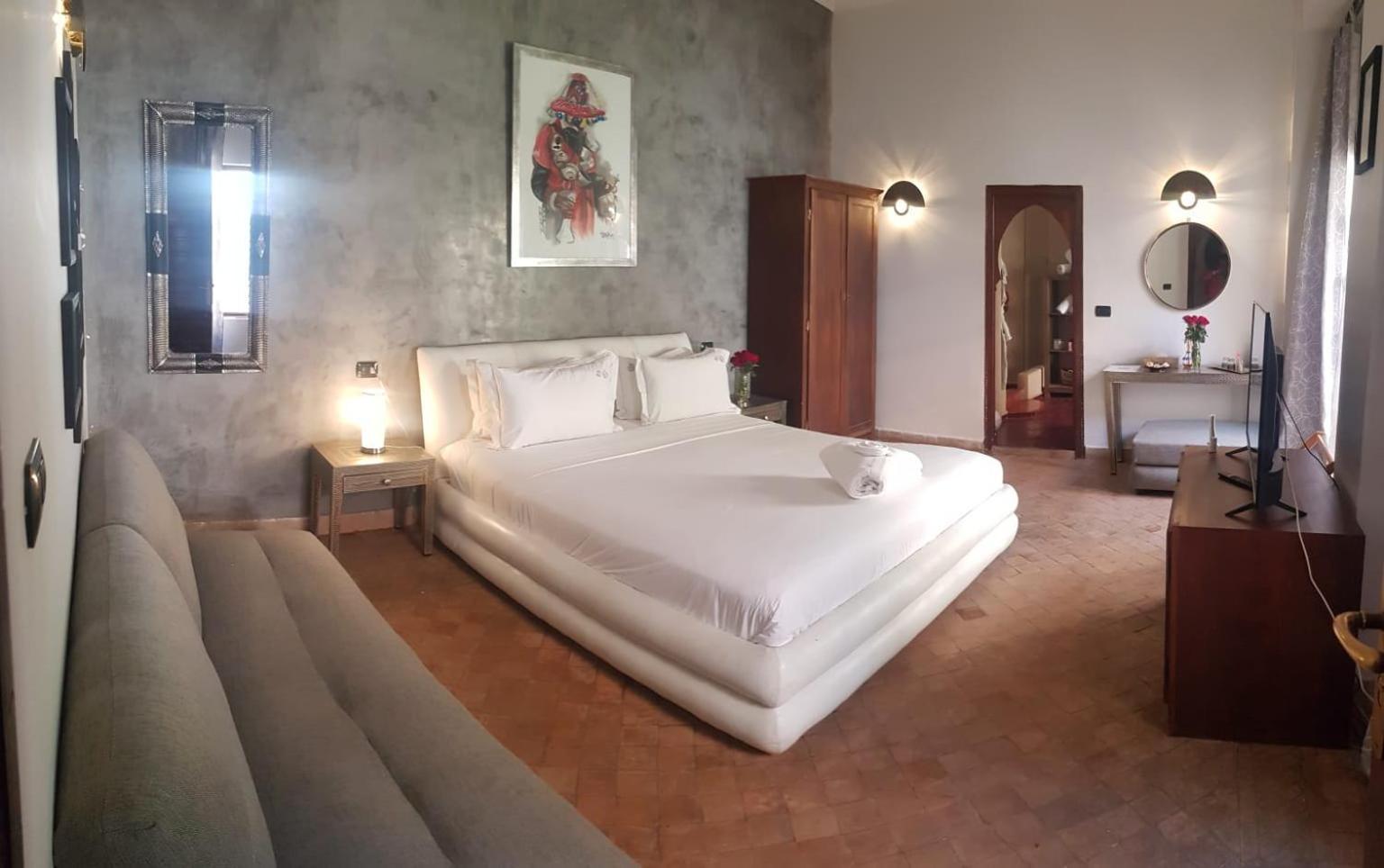 Riad Les Ammonites And