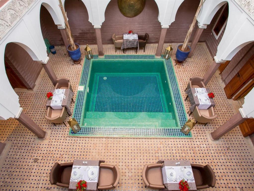 Magda & Riad 3*