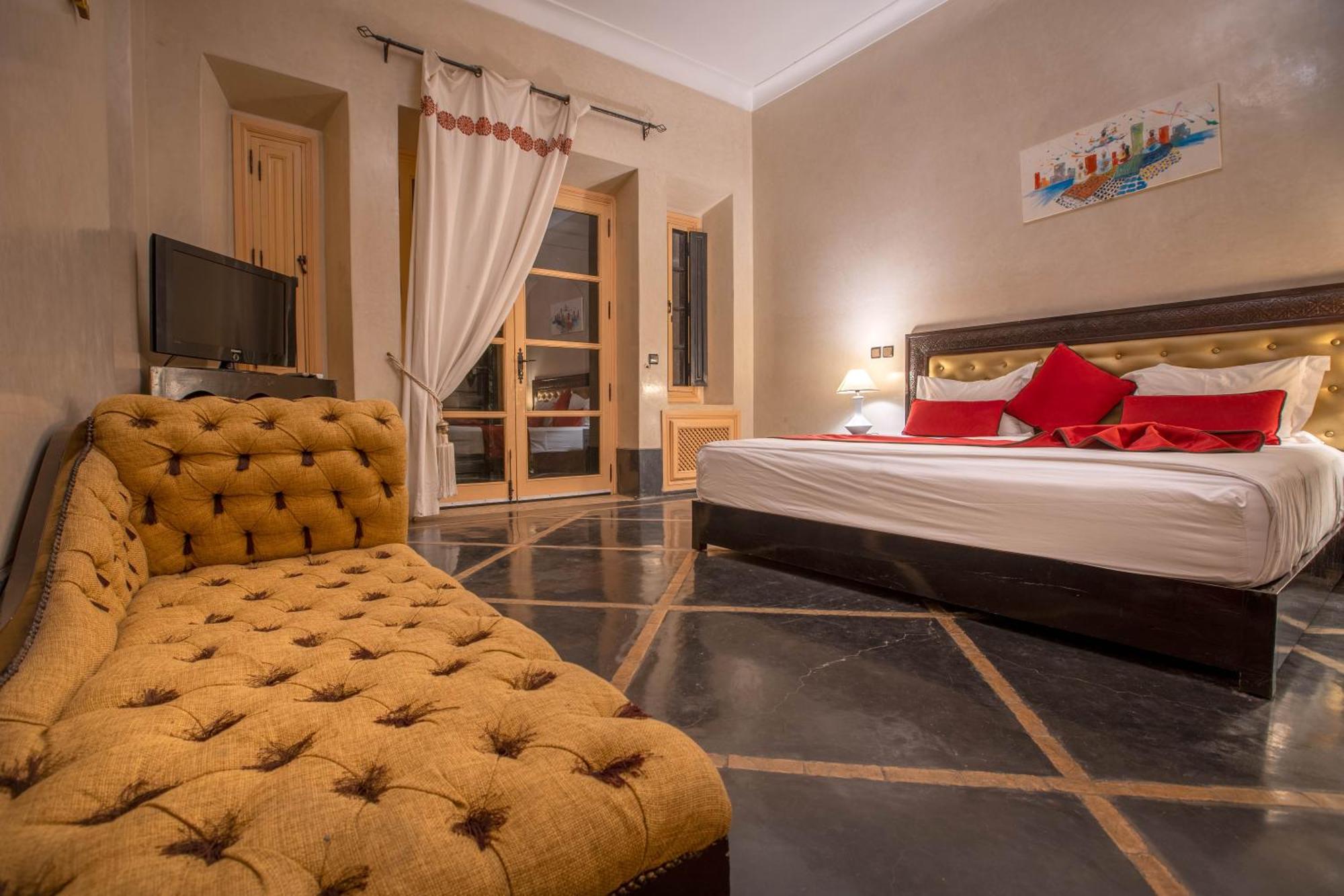 Janat Al Atlas & Hotel *
