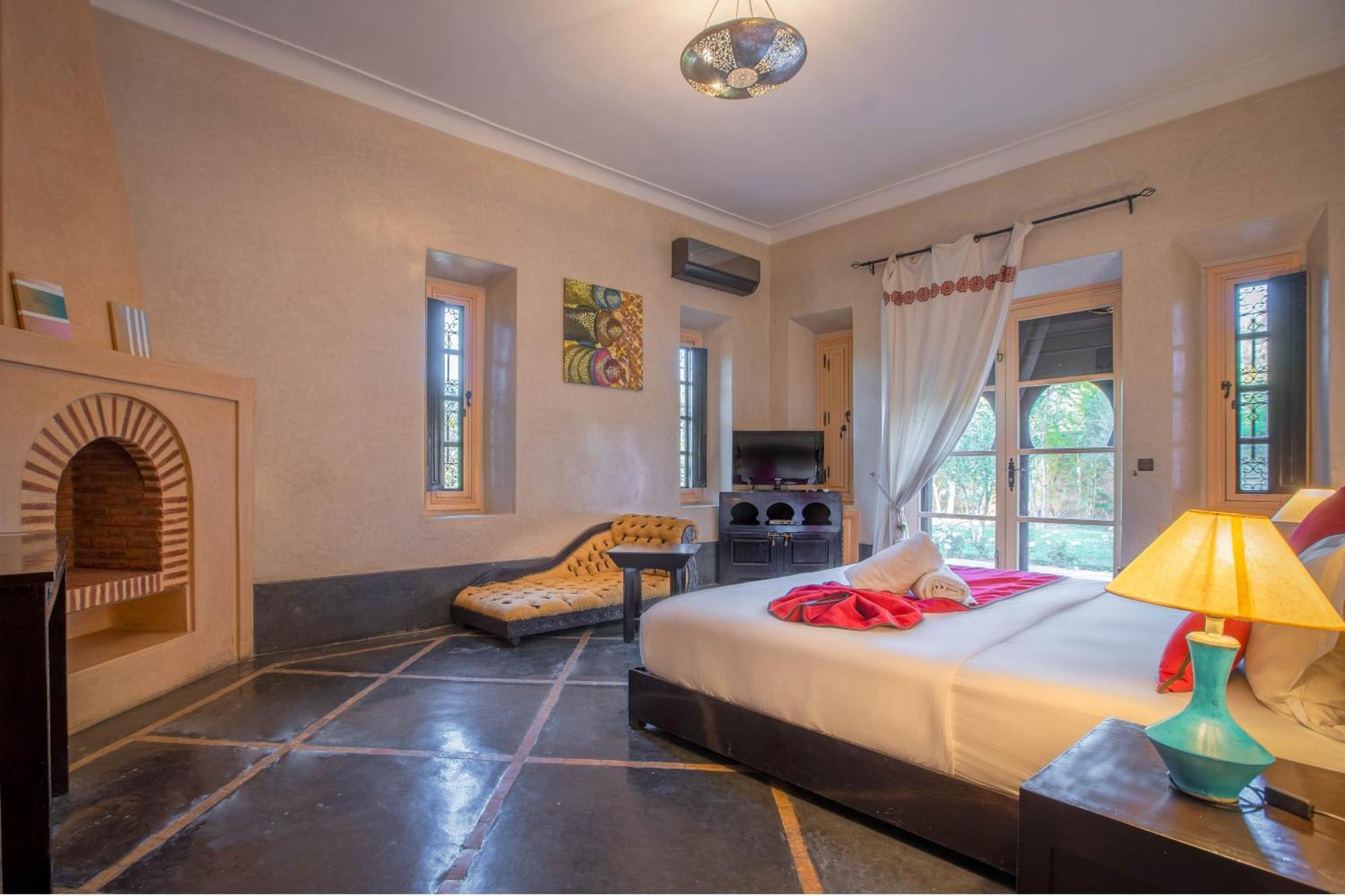 Janat Al Atlas & Hotel *