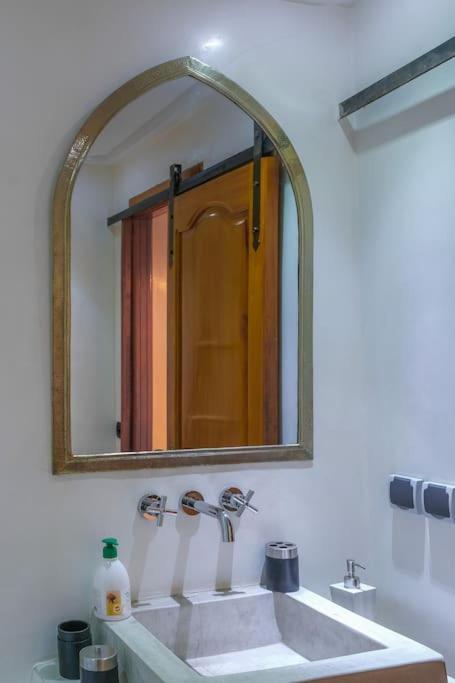 Et Cosy Avec Piscine Apartment