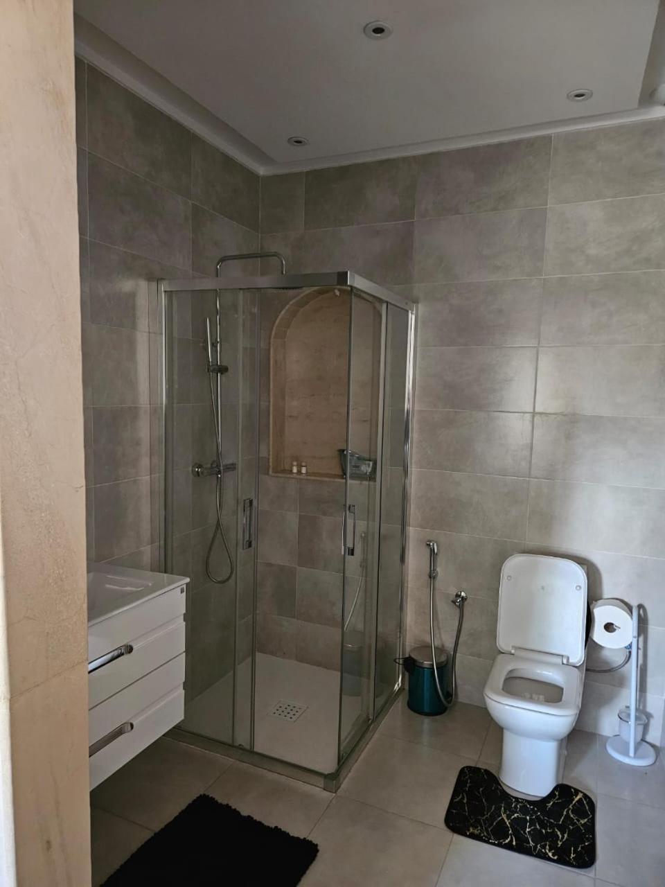 Barthelemy Guest house *