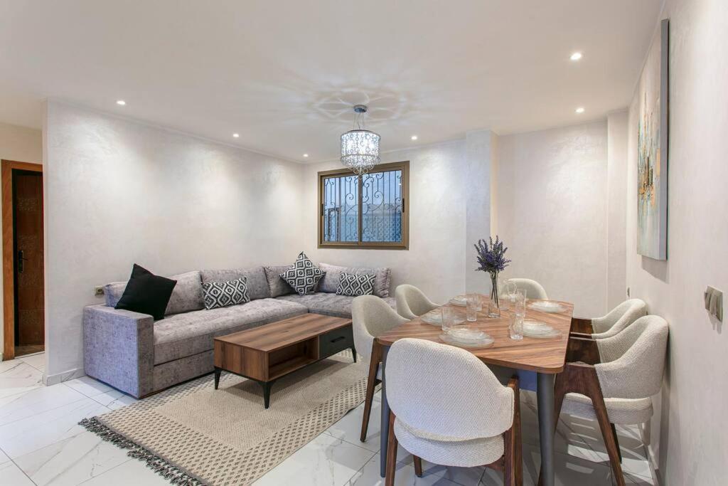 Appartement Red Rendezvous - Downtown *