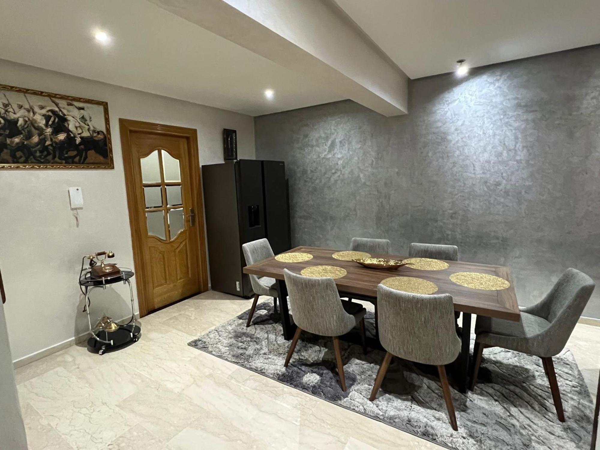 Apartamento En Pleine Centre Gueliz En Face Theatre Royal *