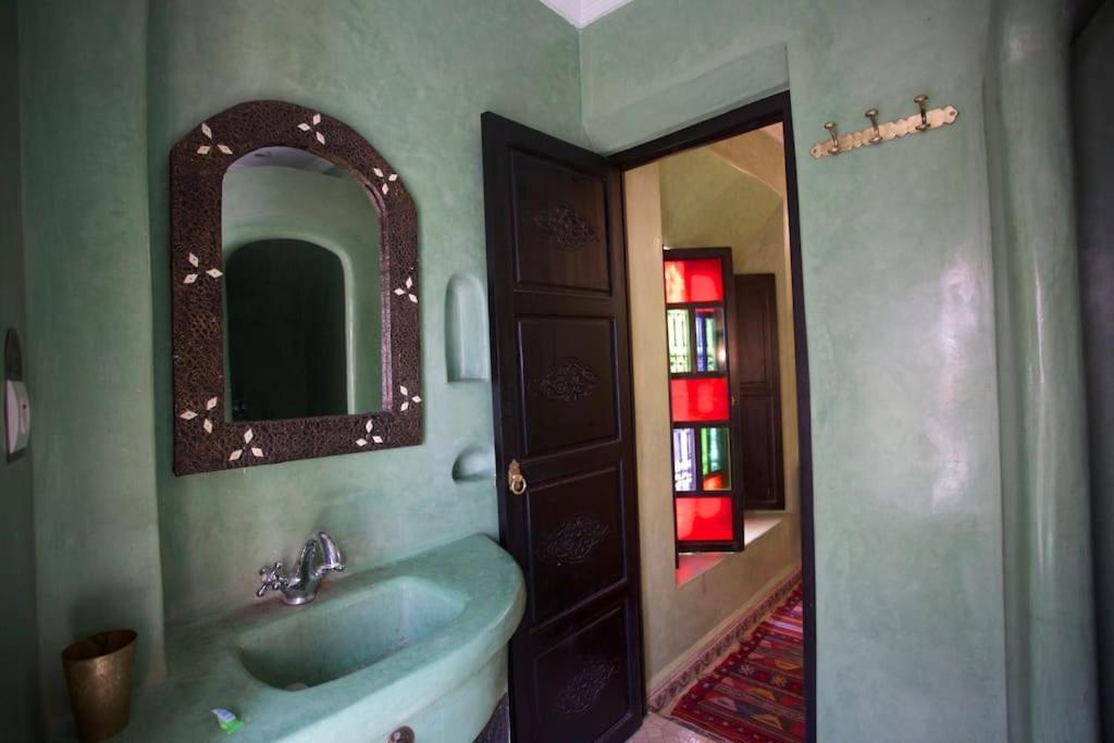 Riad A Marrakech En Exclusivité A 100 Euros *