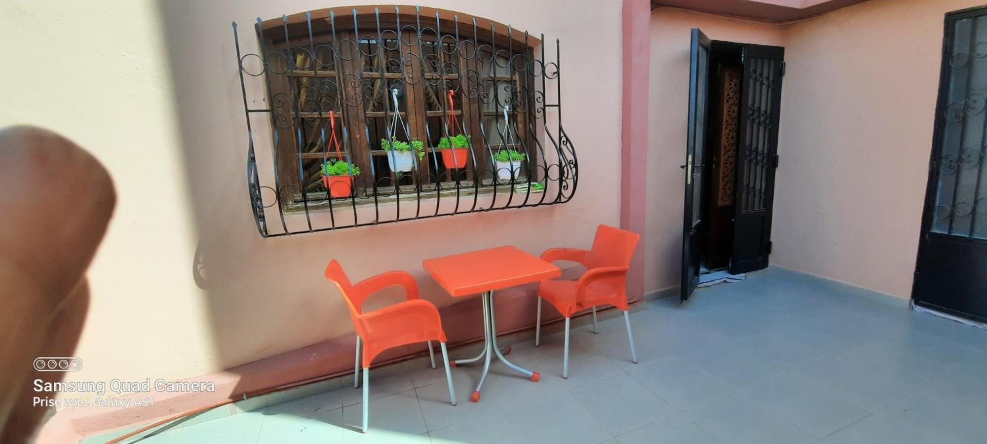 Oranger Family House Center, Private Large House, Terasse Garden View, Free Parking *